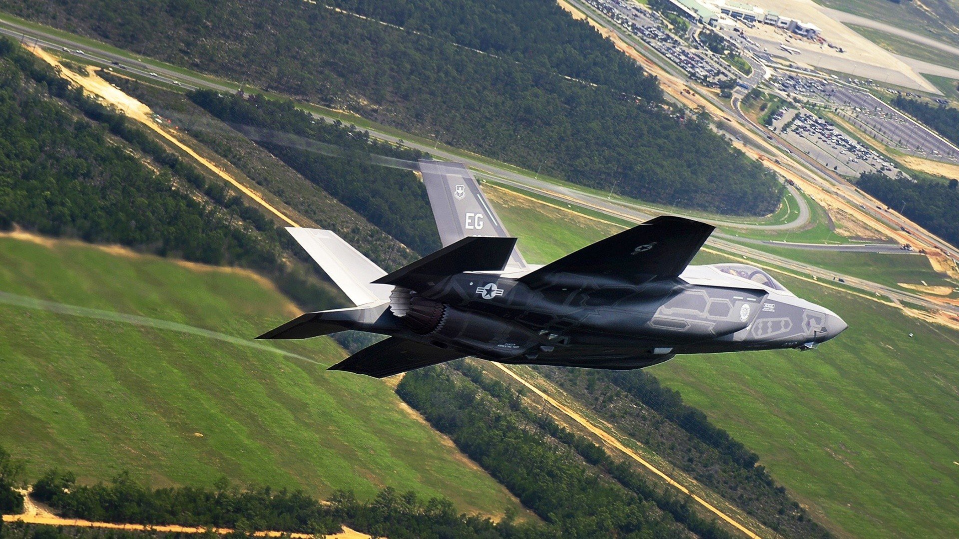 足球数据服务公司推动联赛商业变现,国内外足球数据公司