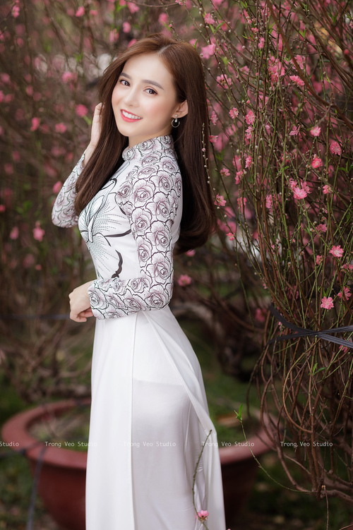 毕尔巴鄂竞技客场1-1战平西班牙人,双方互有攻守,毕尔巴鄂竞技换帅