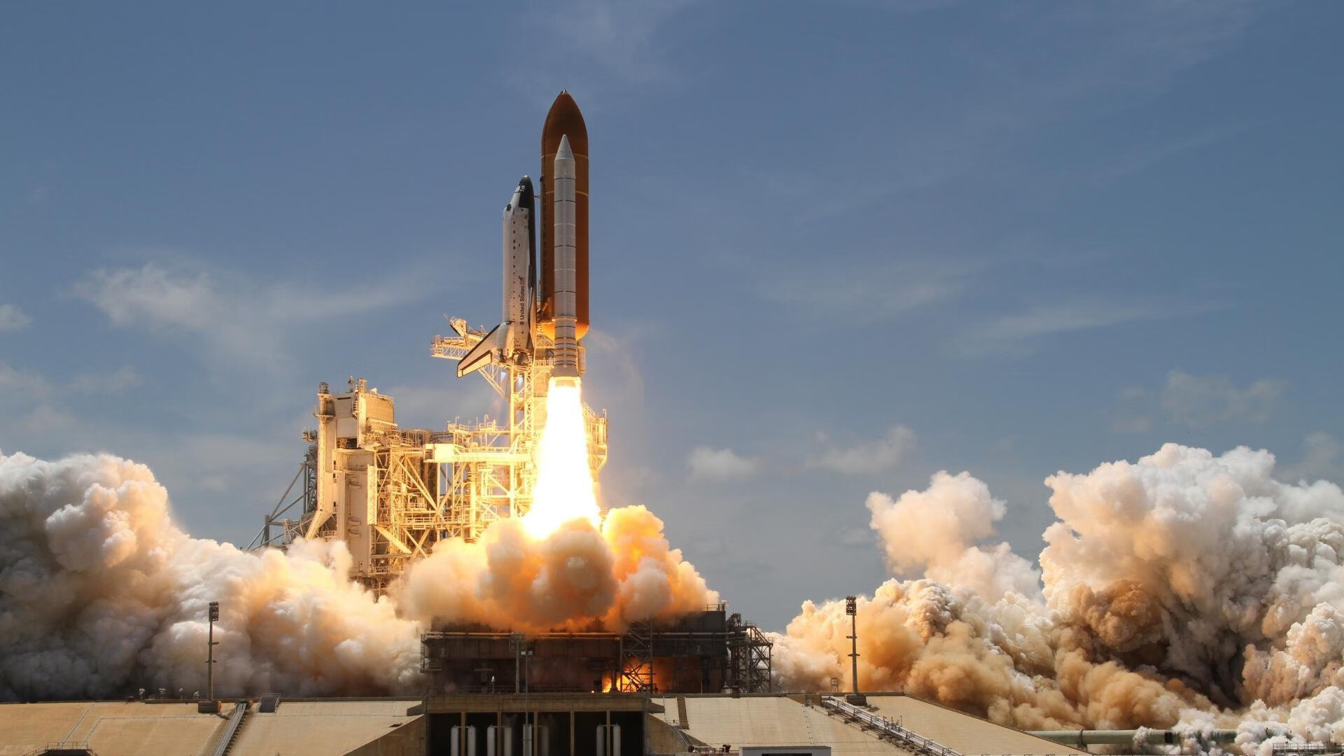 开云官网首页-英超赛季中期球员高强度冲刺频次与肌肉疲劳关系，英超球员一场球赛平均跑多少米