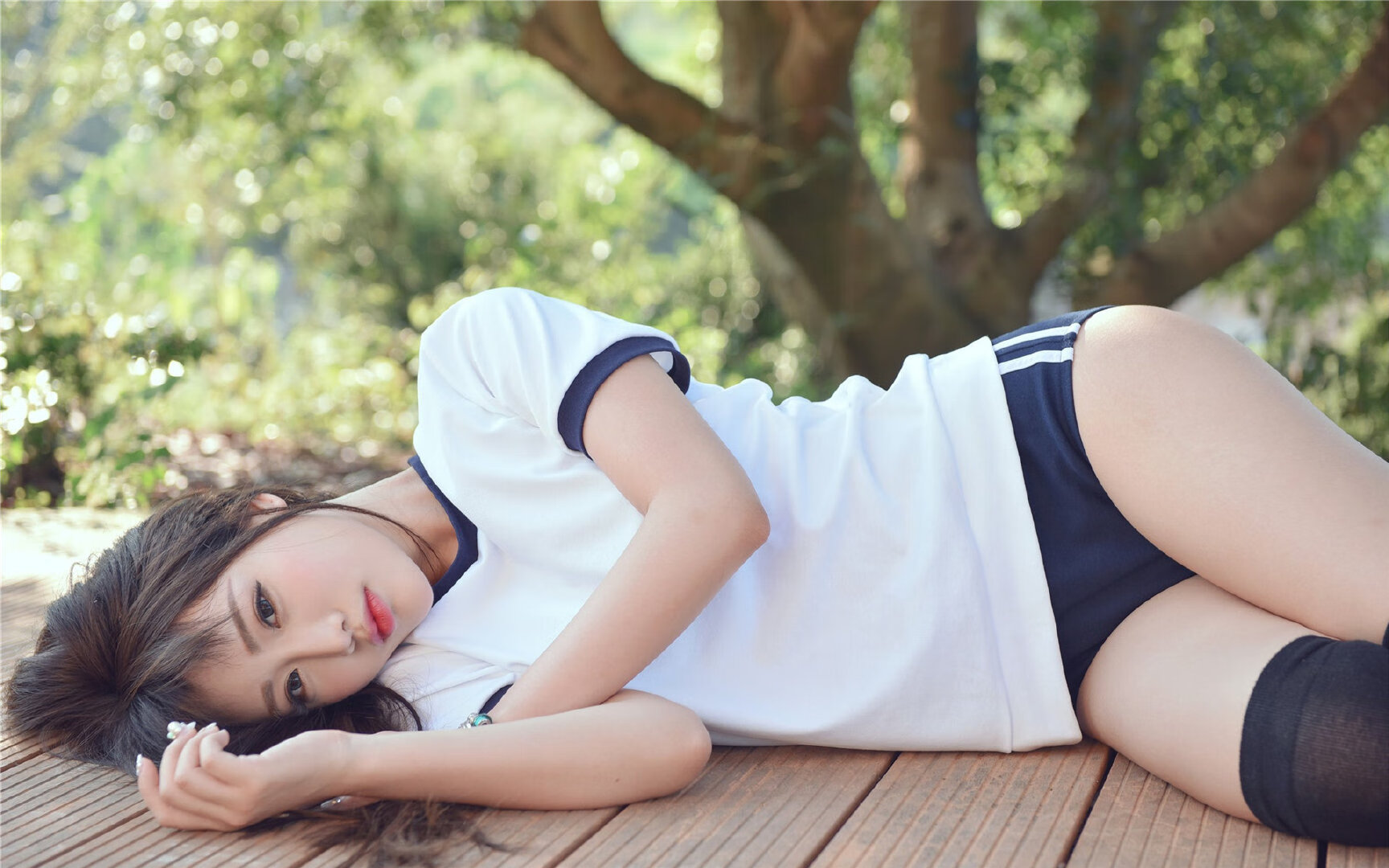 杨瀚森攻防两端持续进化引发媒体关注，杨瀚森身高