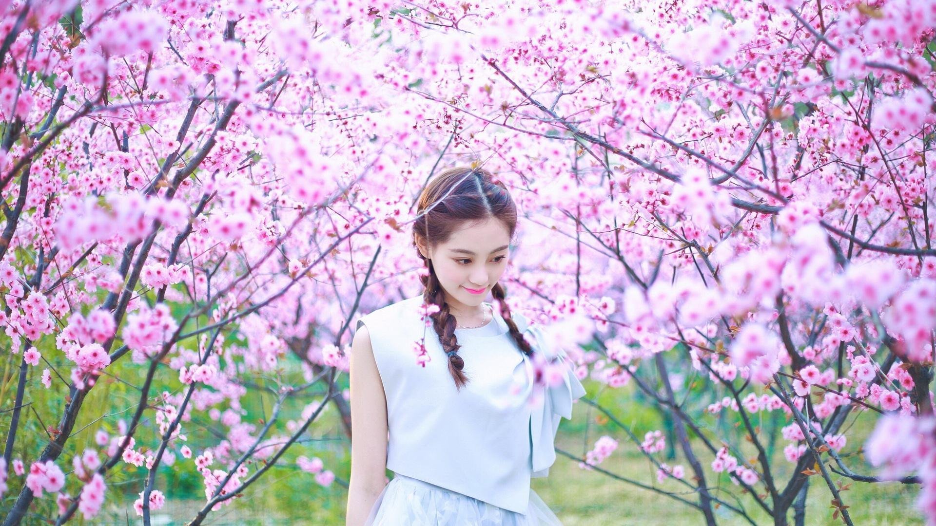 开云网页版-特色足球主题公园吸引大量家庭游客，推动旅游经济，足球文化公园